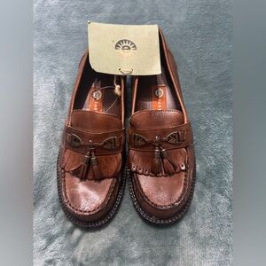 Earth Shoe Leather Loafer